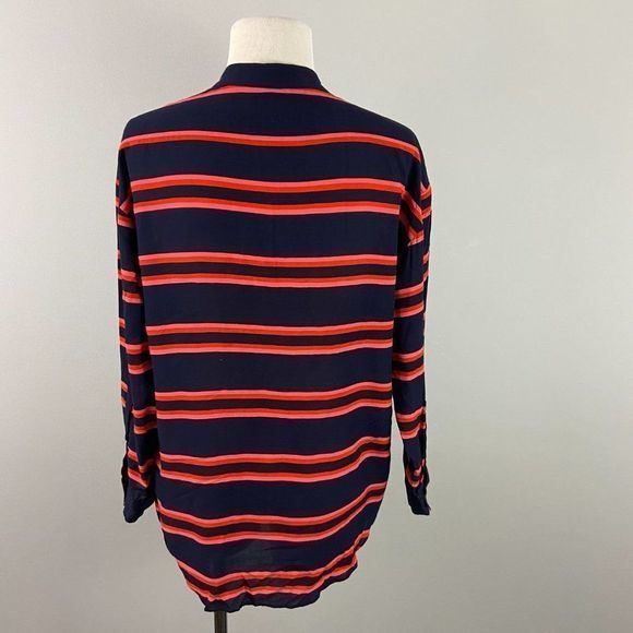 🌿4/$35 🌿GAP Blue‎ & Red Stripe Split Neck - Picture 4 of 9